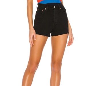 LEVI'S RibCage Short in Washed Black Size 25